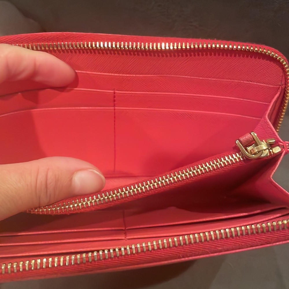 HOT PINK PRADA ZIPPY WALLET - Picture 12 of 17